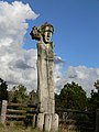 Die Skulptur zeigt den Dichter Ludwig Rhesa