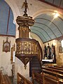 Poullan-sur-Mer : église paroissiale Saint-Cadoan, la chaire à prêcher.