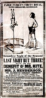 une vieille affiche de cirque en noir et blanc