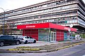 Oficina del Banco Santander entre el Pabellón II y el III