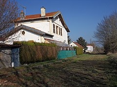 Faverney L'ancien bâtiment voyageurs, côté voies.