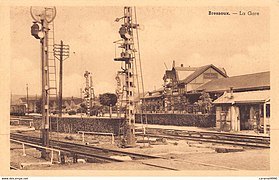 La seconde gare de Bressoux, construite vers 1930 et démolie vers 1974, vue des quais.