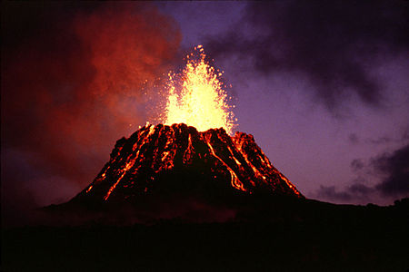 Puʻu ʻŌʻō at Hawaii hotspot, by G.E. Ulrich