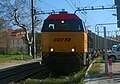 Un train en provenance de la Capelette à l'entrée de la gare de la Blancarde