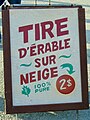 Tire d'érable sur neige.