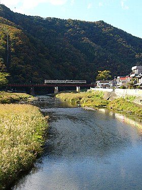 金川付近の宇甘川