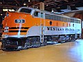 Una locomotiva Western Pacific EMD F7 esposta al California State Railroad Museum di Sacramento, California