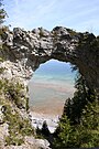 Arch Rock avec vue sur le lac Huron.