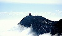 Berglandschaft Shan Emei mit Großem Buddha von Leshan