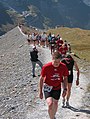 Montée sur la moraine du glacier de l'Eiger.