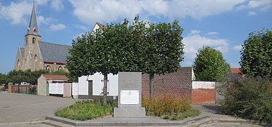 Le monument aux morts.