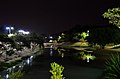 Lago no primeiro trecho do Parque de noite