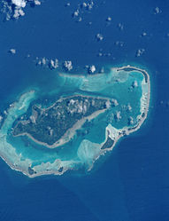 NASA astronaut photo of Raivavae island, 2001