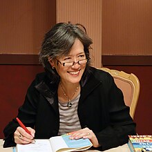 Ozeki signing books at Hotel la Rose in Santa Rosa, March 21, 2013.