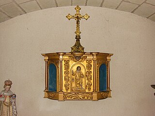 Le tabernacle doré.