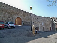 Remparts de Tulette du XIVe siècle.