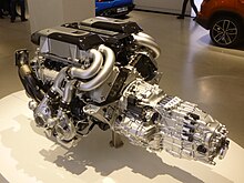 Photographie d'un moteur W16 de Bugatti.