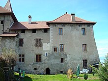 Vue depuis l’Est du bâtiment conventuel fortifié