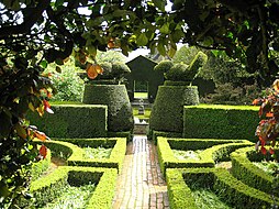 +1 - not Sissinghurst Gardens but Hidcote Manor Garden