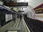 The westbound Piccadilly line track and platform at Holborn station in 2008