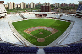 Construction du nouveau stade (septembre 1990).