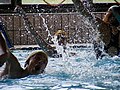 Partita di pallanuoto nella vecchia piscina del palaghiaccio