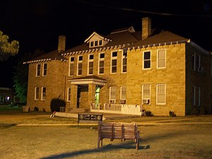 Stone County courthouse in Mountain View