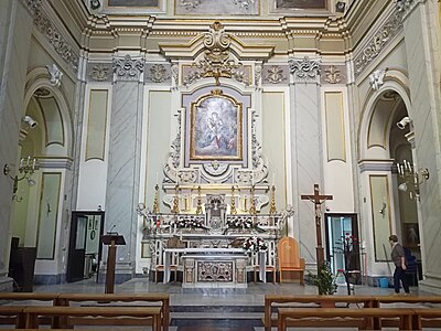 Main altar.