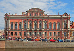 Eclecticismo precoz: Palacio Beloselski-Belozerski (Andréi Stackenschneider, 1847-1848).