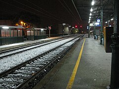 Platform 2/3 by night