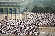 A mass prayer during the 1996 Ramadan at the Dome of the Rock in Jerusalem