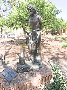 San Francisco de Asis bronze outside of Santa Fe City Hall