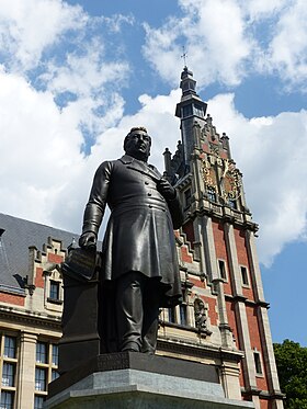 Statue de Théodore Verhaegen sur le campus de l'ULB