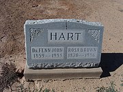 The grave site of Dr. Fenn John Hart (1859–1935) and his wife Rosa Brown Hart (1870–1936).