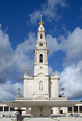 Image illustrative de l’article Basilique Notre-Dame-du-Rosaire de Fátima