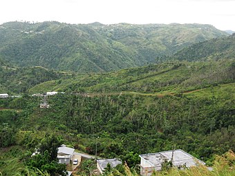 View of La Cordillera Central behind Gato