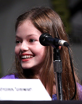 Mackenzie Foy interprète Renesmée.