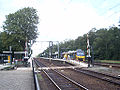 Die Bahnsteige mit dem alten stoptrein (Veenexxpres) nach Almelo.