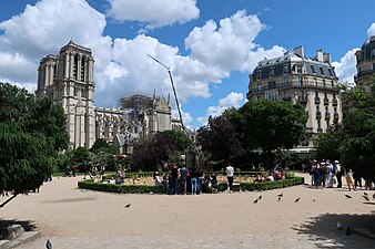 Le square René-Viviani.