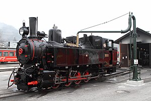 Kh.101 der Feistritztalbahn nach Hauptuntersuchung in der Werkstätte der Zillertalbahn im Bahnhof Jenbach (2013)