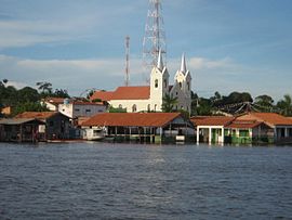 Vista pelo terminal hidroviário de Alenquer