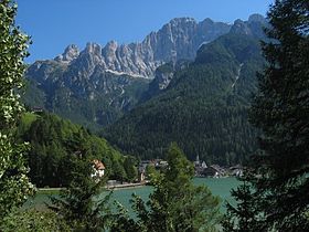 Image illustrative de l’article Lac d'Alleghe