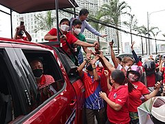 Marcos campaign motorcade in Makati