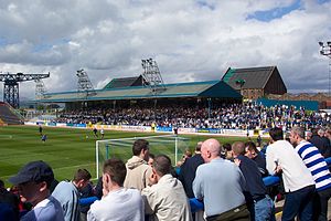 Der Cappielow Park im Mai 2003