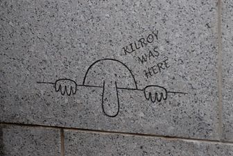 Engraving of Kilroy on the memorial