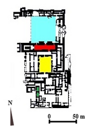 Plan du Palais nord-ouest de Nimroud. Rouge : salle du trône - Bleu : cour principale de la zone publique (babānu) - Jaune : cour principale de la zone privée (bitānu) - Vert : tombes des reines.