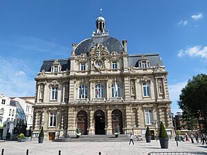 圖爾寬市政廳（法語：Hôtel de ville de Tourcoing）