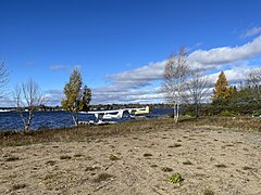 Shorelines and residences, Avenue du Tour-du-Lac