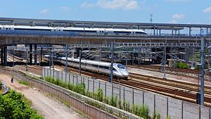 Yards and Platforms of Shangrao railway station: The upper layer is the Hefei-Fuzhou HSR Yard, the Shanghai-Kunming HSR Yard and Shanghai-Kunming Yard are in the lower level.