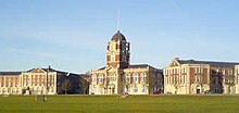 Description de l'image Newcollegesandhurst.jpg.